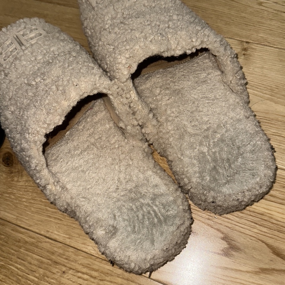 Balenciaga fur slides - Picture 3 of 4